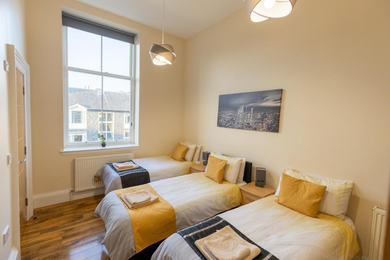 New 2 Bed Apartment With Stunning Views Of Arthur Seat Mountain Edinburgh Exterior photo