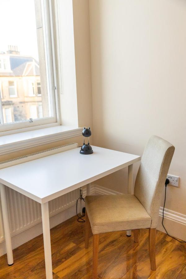 New 2 Bed Apartment With Stunning Views Of Arthur Seat Mountain Edinburgh Exterior photo